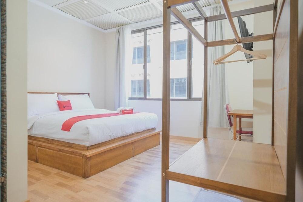 Reddoorz Plus Near Soekarno Hatta Airport 2 Тангеранг Екстер'єр фото