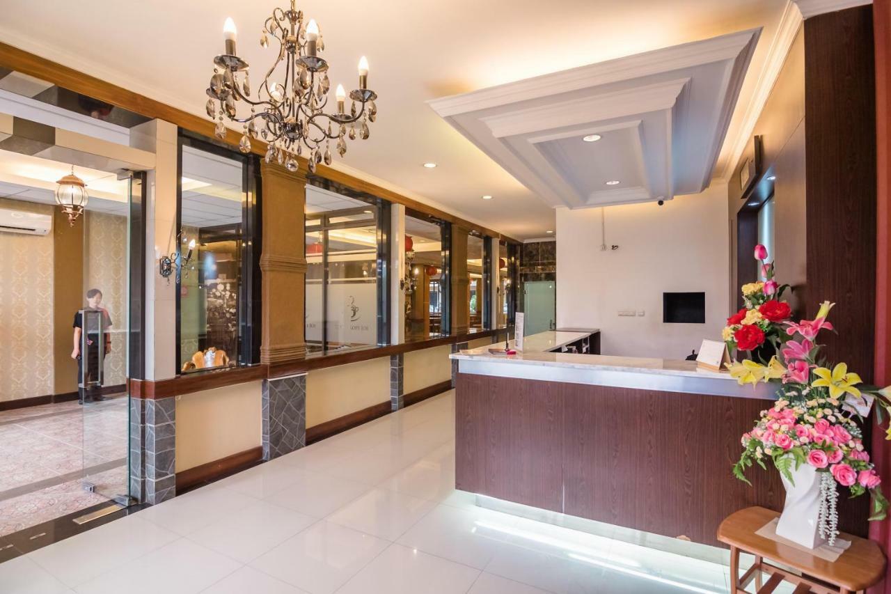 Reddoorz Plus Near Soekarno Hatta Airport 2 Тангеранг Екстер'єр фото