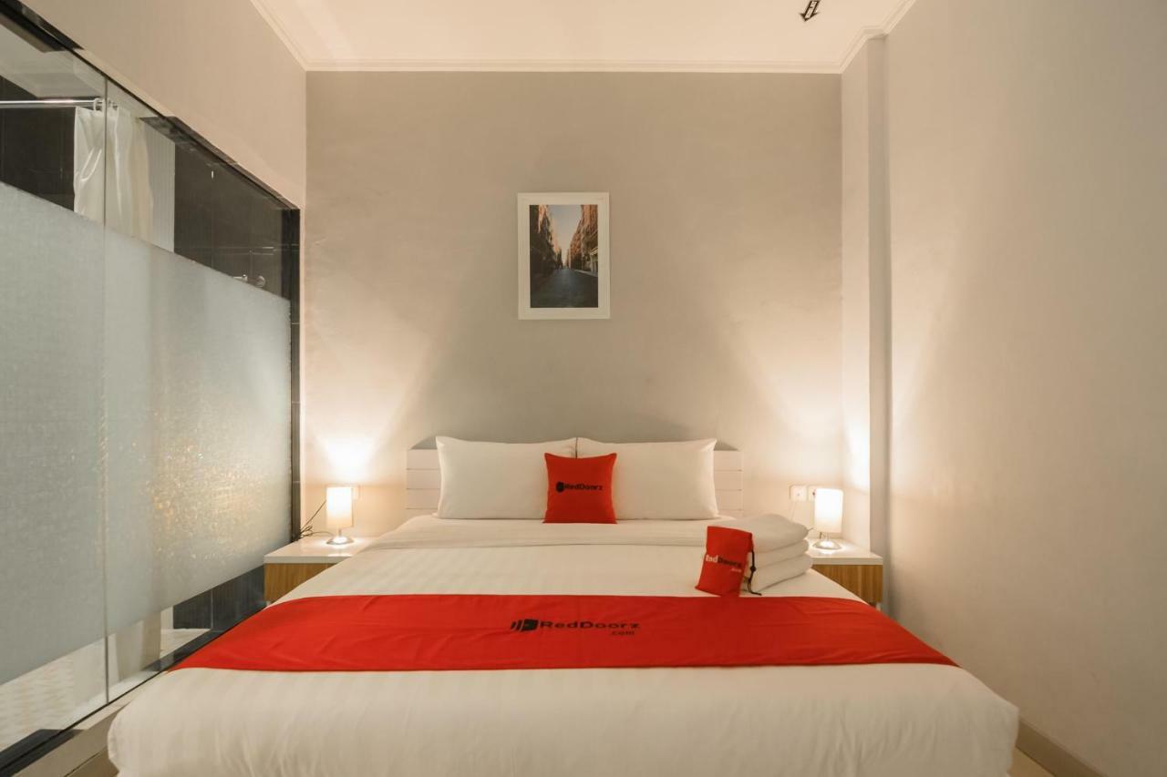 Reddoorz Plus Near Soekarno Hatta Airport 2 Тангеранг Екстер'єр фото