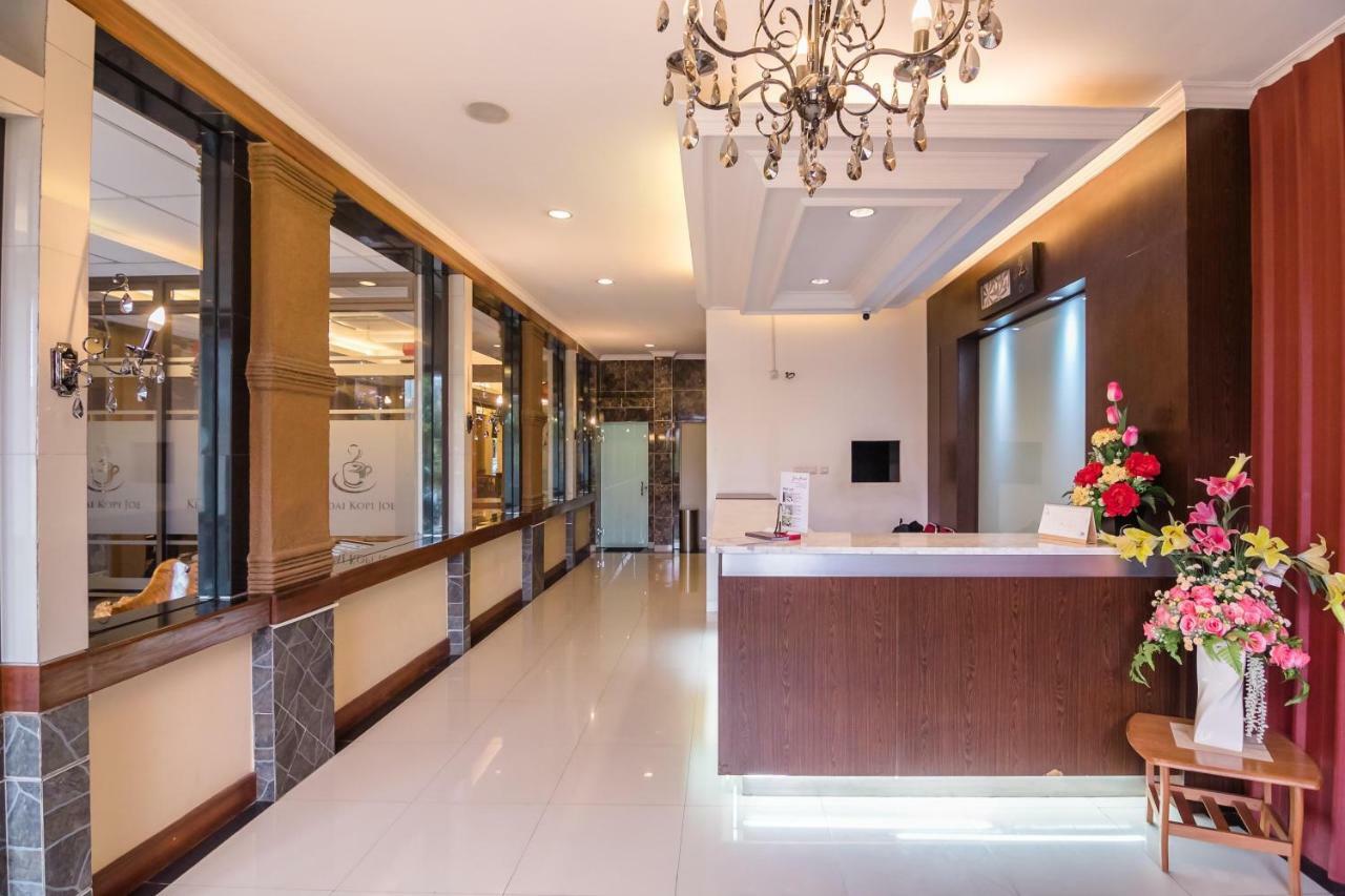 Reddoorz Plus Near Soekarno Hatta Airport 2 Тангеранг Екстер'єр фото