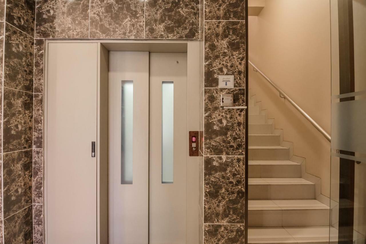 Reddoorz Plus Near Soekarno Hatta Airport 2 Тангеранг Екстер'єр фото